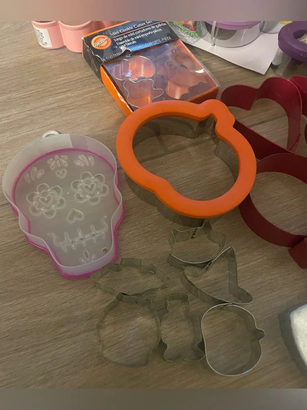 Wilton Orange, Purple & Pink Assorted Cookie Cutters Set